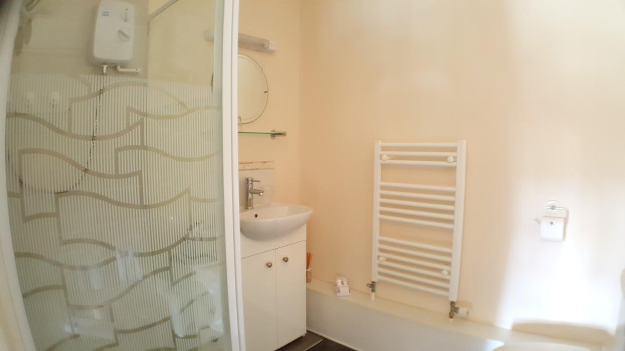 Schooner Point Guest House ルー エクステリア 写真